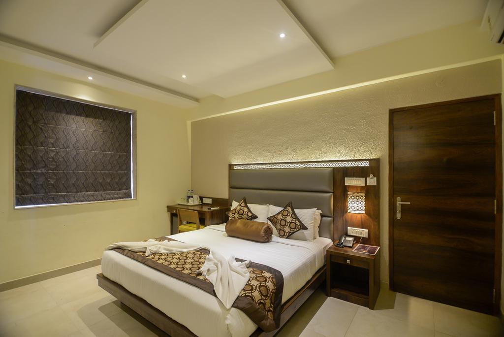 Hotel Sunkissed Plaza Calangute Zewnętrze zdjęcie