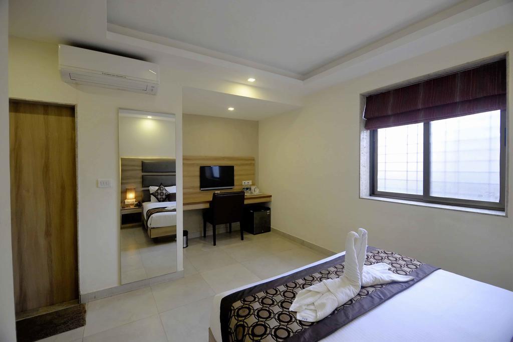 Hotel Sunkissed Plaza Calangute Zewnętrze zdjęcie