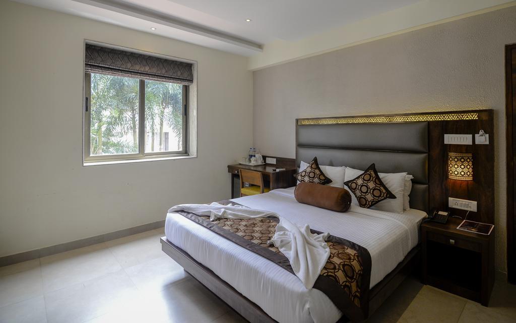Hotel Sunkissed Plaza Calangute Zewnętrze zdjęcie