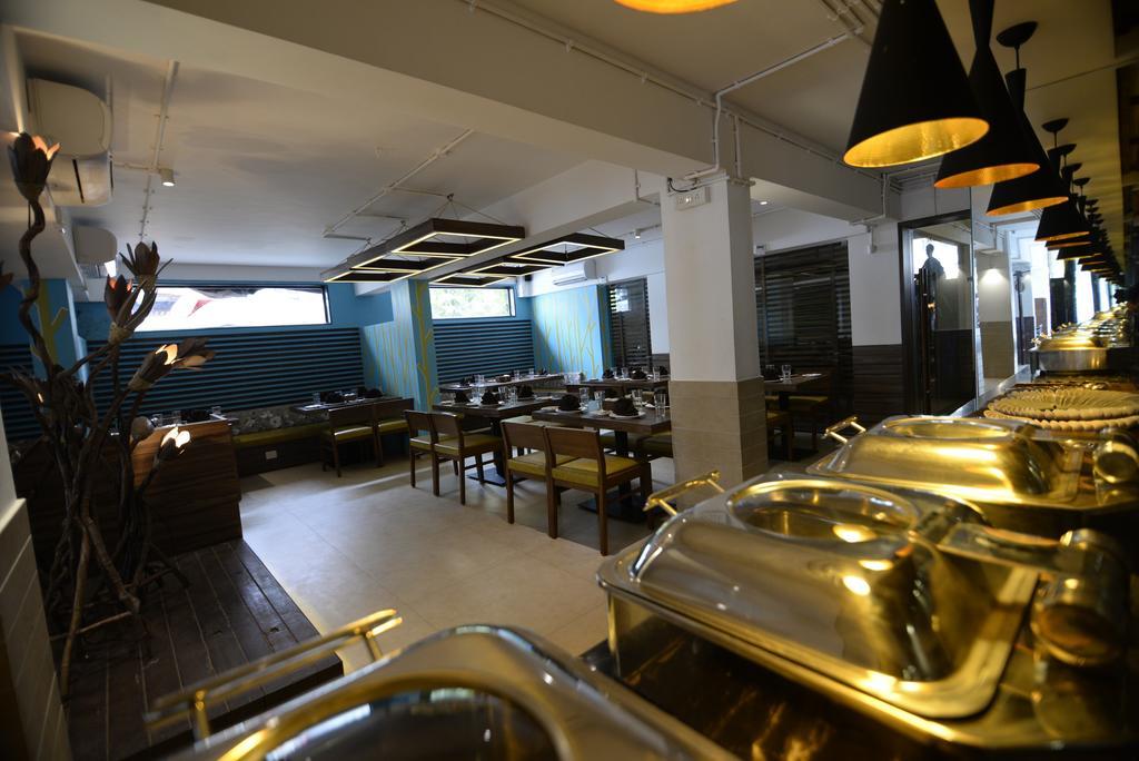 Hotel Sunkissed Plaza Calangute Zewnętrze zdjęcie