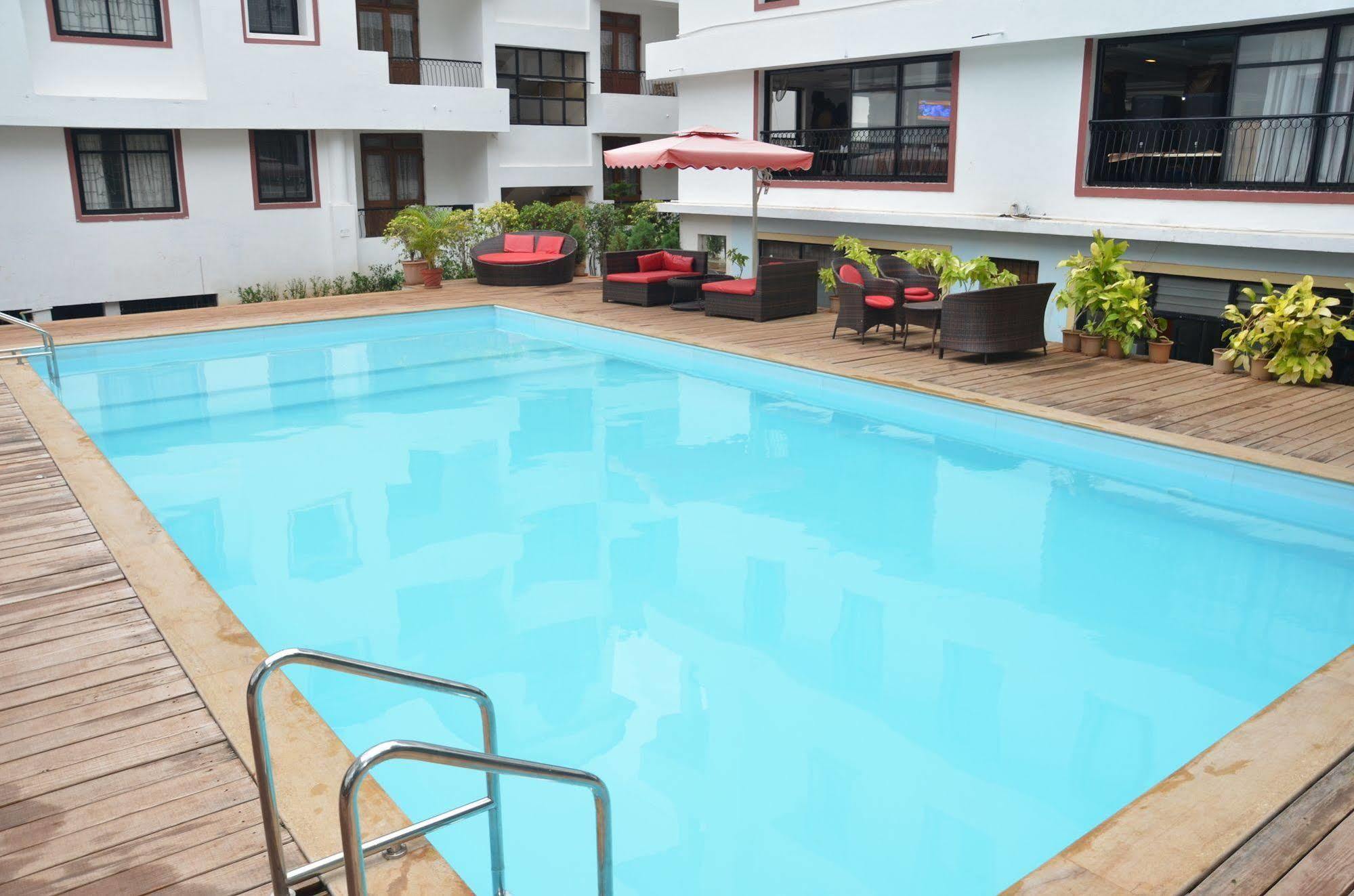 Hotel Sunkissed Plaza Calangute Zewnętrze zdjęcie